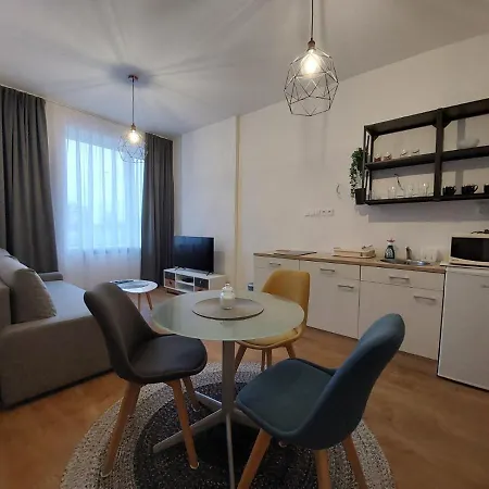 Naty II Apartment Haniska Exterior photo